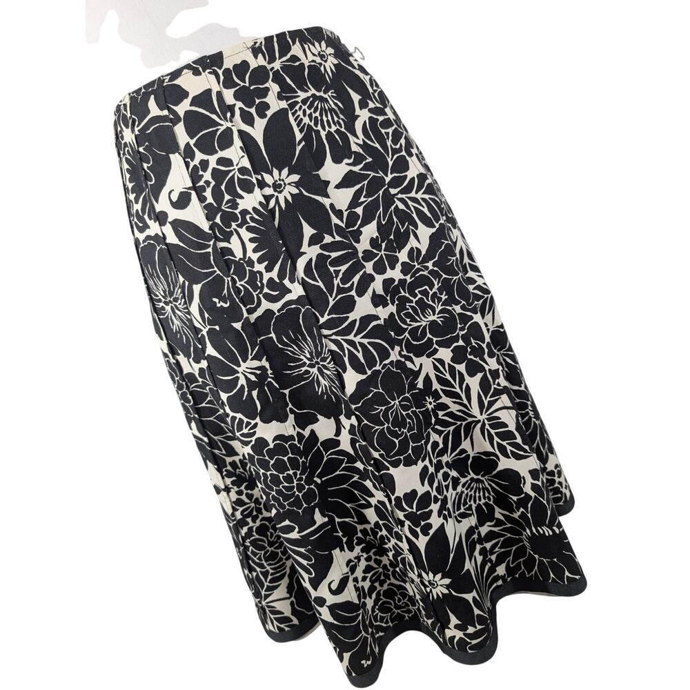 ANN TAYLOR! 100% SILK! BLACK & VANILLA CREAM RIBBON TRIMMED A-LINE SKIRT! SIZE 8